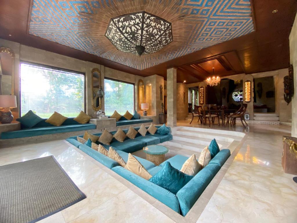 Akasha New Earth Haven Villa - Tap to explore photos