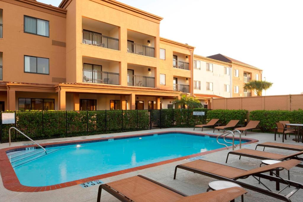Courtyard by Marriott Brownsville image