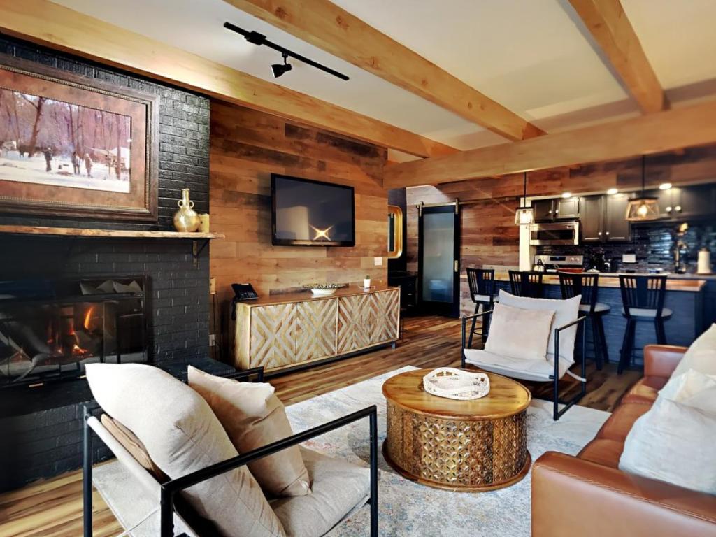 Timberline Condominiums 1 Bedroom Premier Unit A2C image