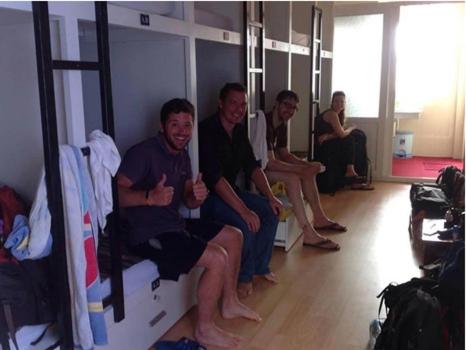 Old Quarter hotel Alley 22 hang Voi