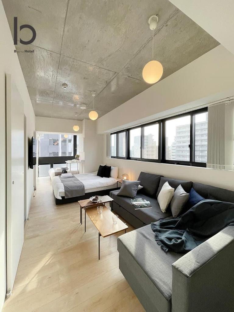 b hotel Nekoyard - Modern Beautiful Studio, Walk to Peace Park & Shops - Tap to explore photos