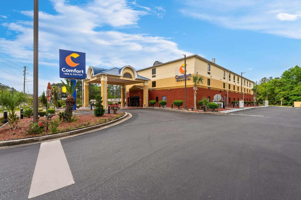 Comfort Inn & Suites Chipley I-10 image