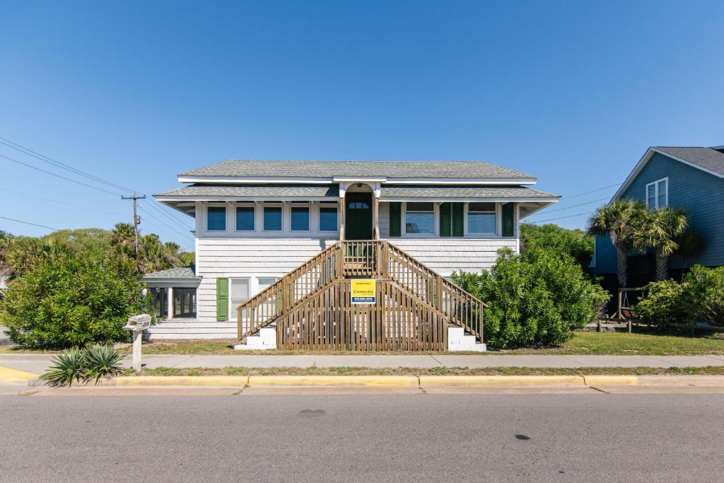 Beachwood image
