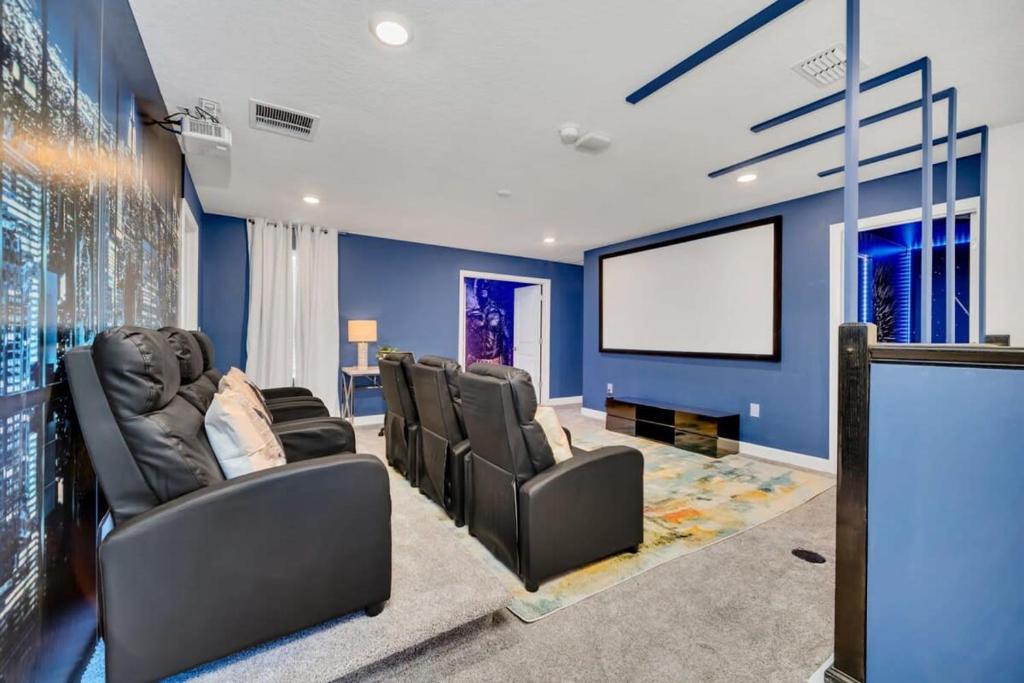 Magical Pool Home, Enchantments Theme Rooms - 9Bd 5Ba 9cg1161 image