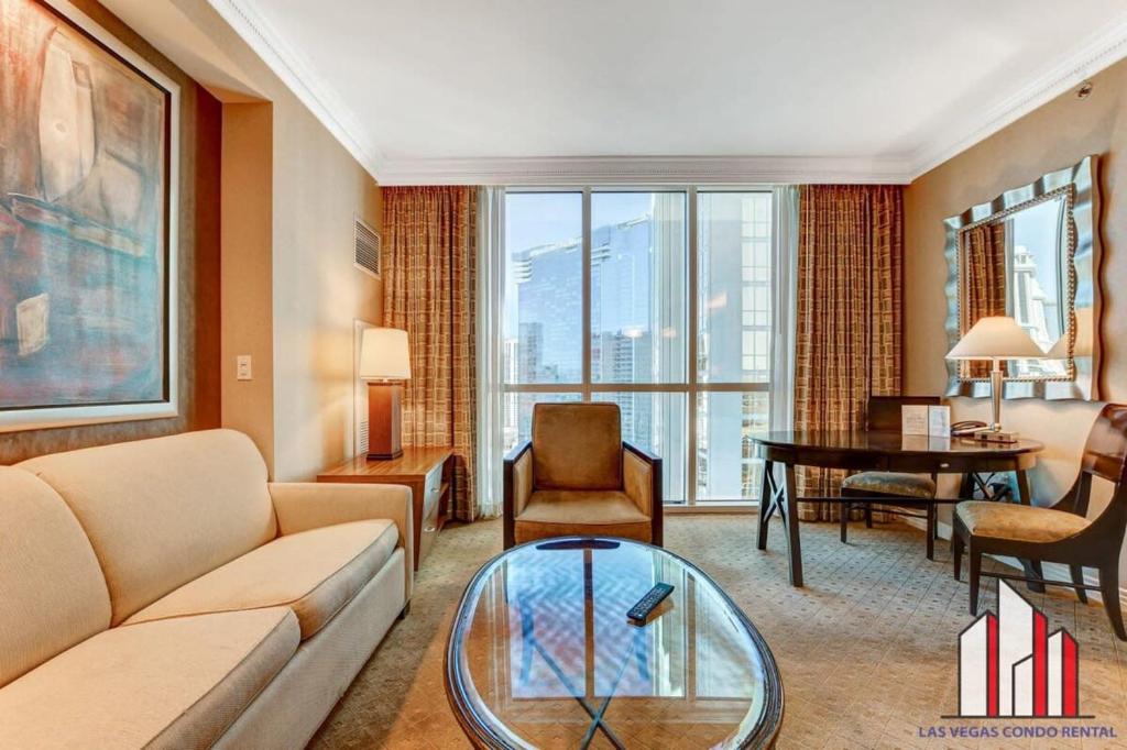MGM Signature - Jacuzzi Lazy River Strip View Studio - Tap to explore photos