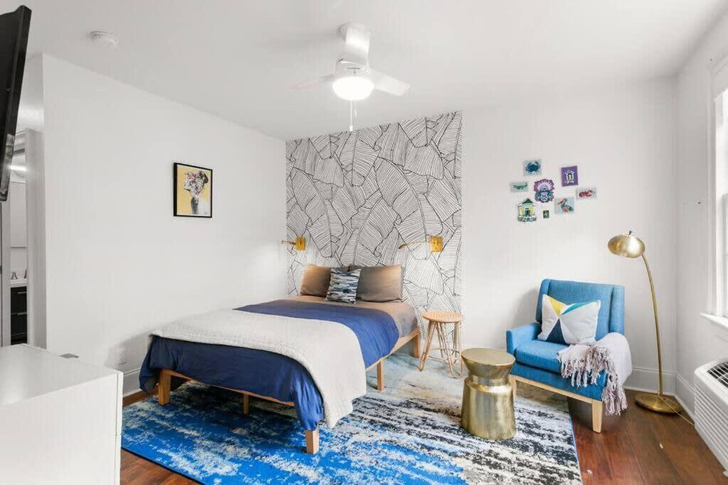 Garden District Studio Apartment - Gated Parking - Tap to explore photos