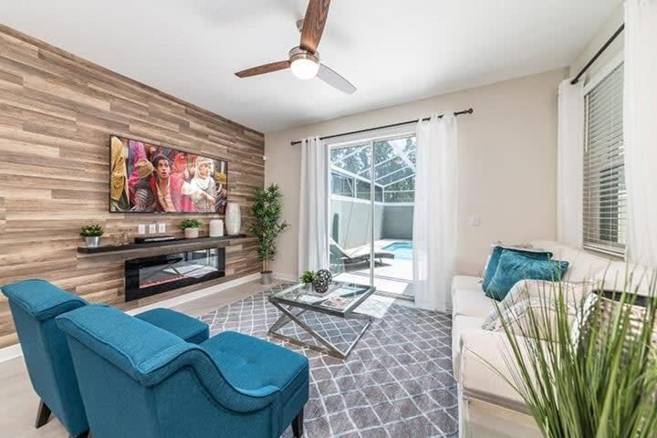 Chic Spacious With Private Pool Ideal Location image