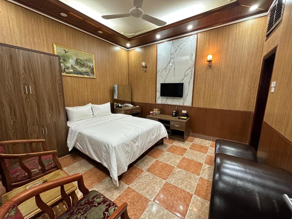 Nhat Tan Hotel