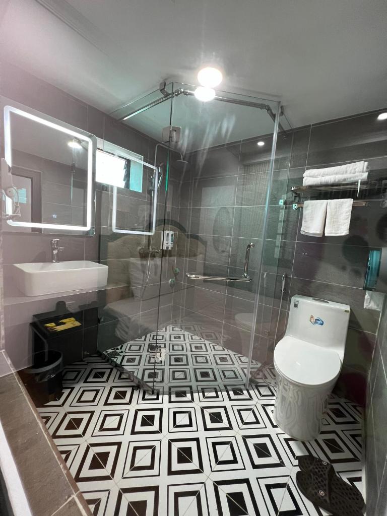 Nhat Tan Hotel