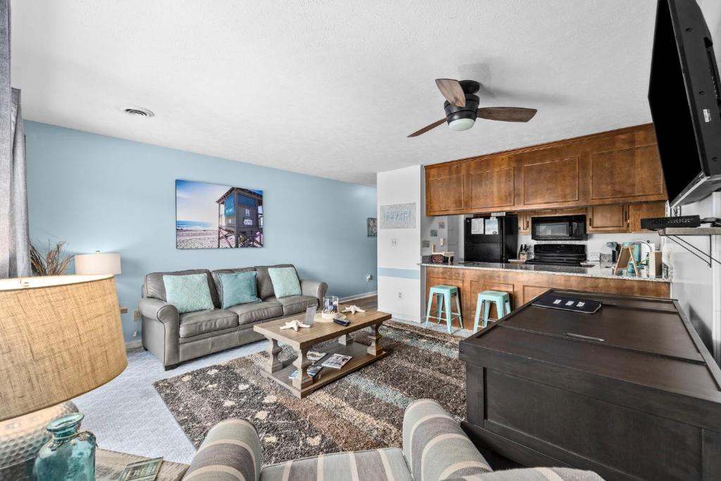 Salty Air Retreat image