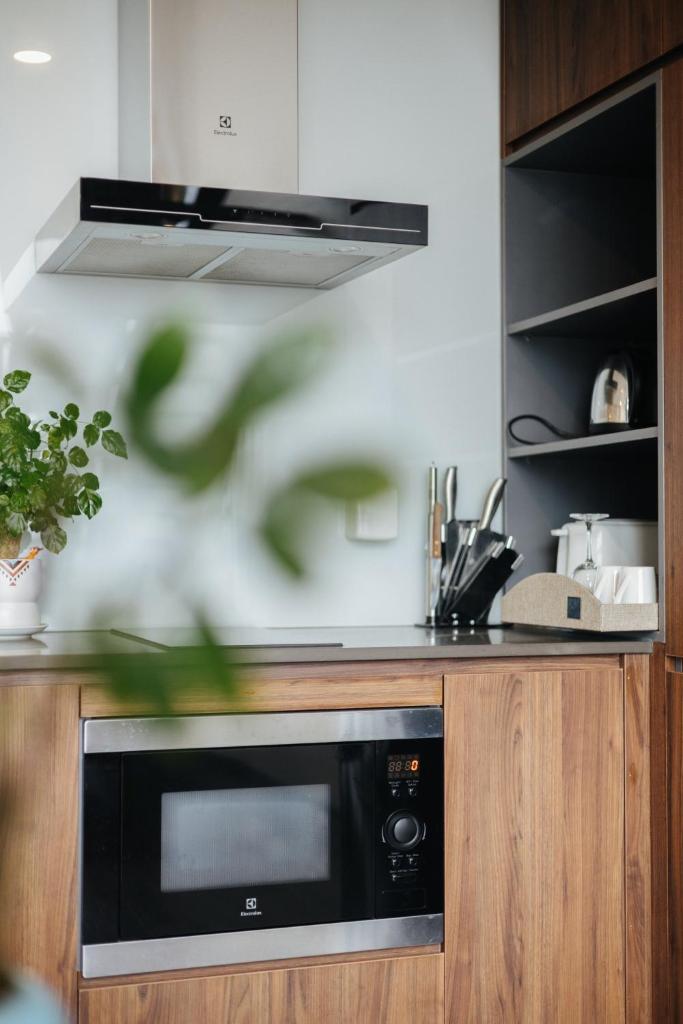 Nikomix - Pent Studio Lạc Long Quân