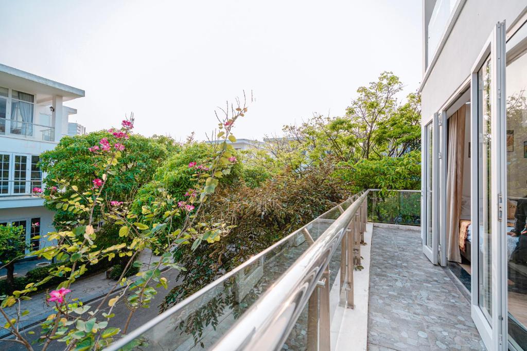 SH20 Villa/FLC Samson