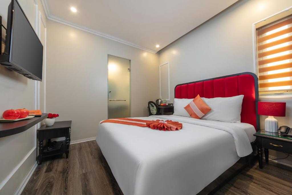 Omina Boutique Hotel & Restaurant