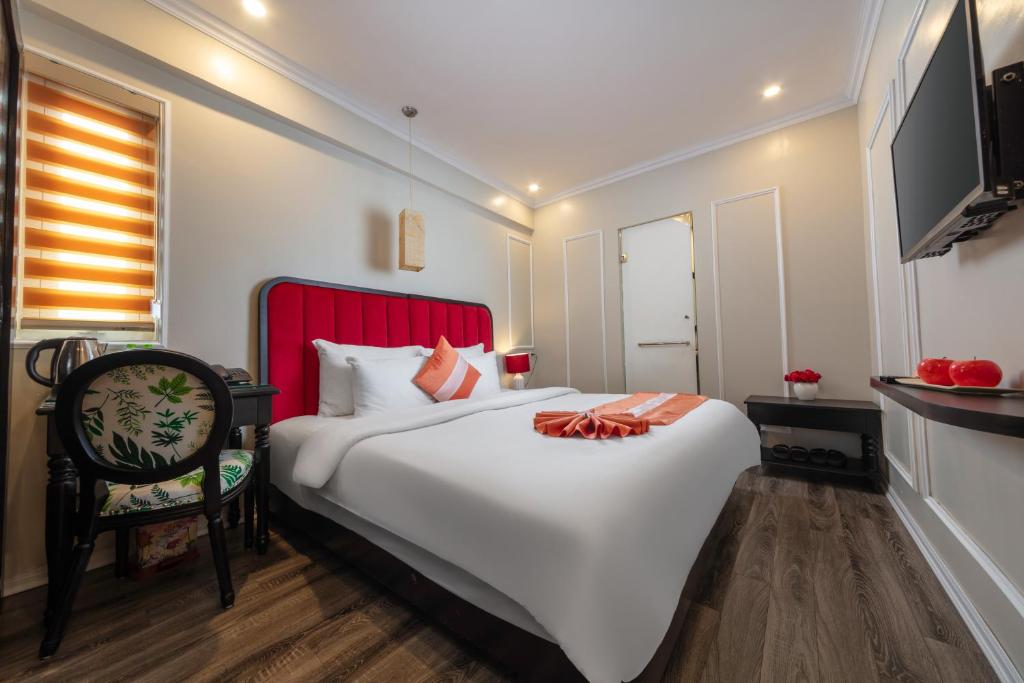 Omina Boutique Hotel & Restaurant