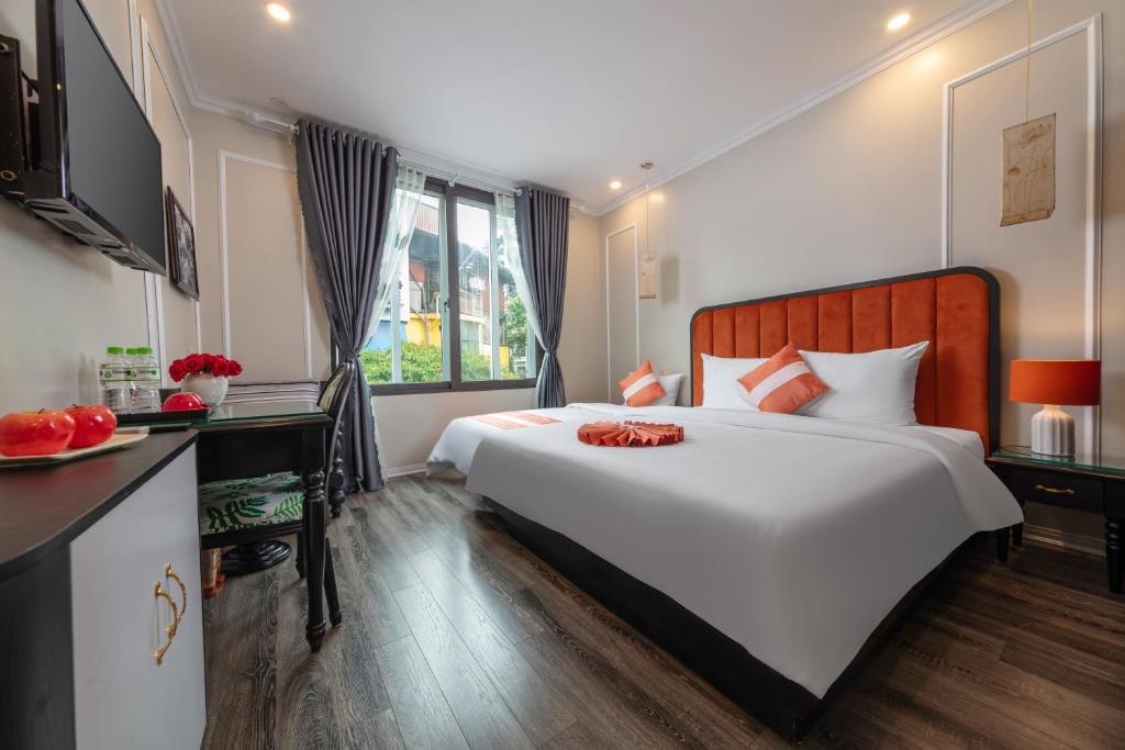 Omina Boutique Hotel & Restaurant
