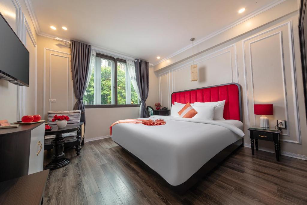 Omina Boutique Hotel & Restaurant