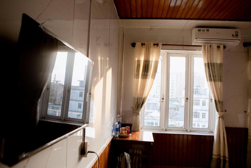 Golden Guesthouse