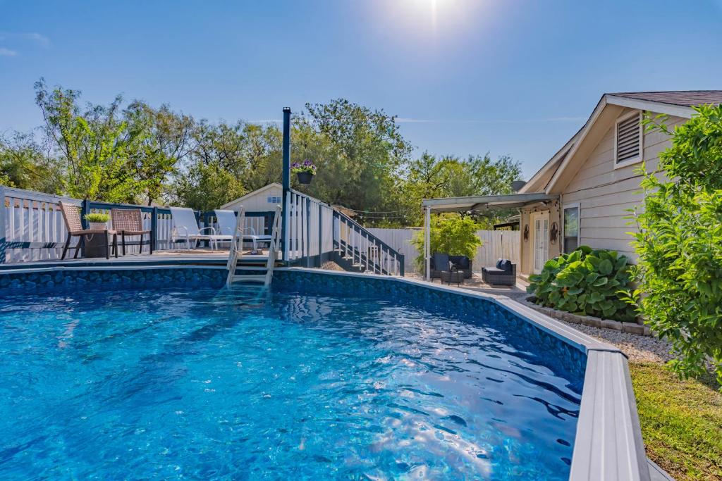 Superb House By Seaworld, Private Pool & Gameroom image