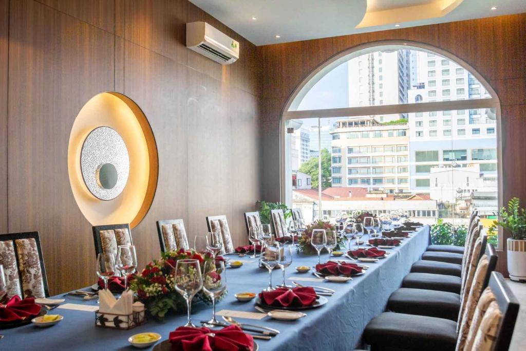 Khách Sạn Kimdo Royal City