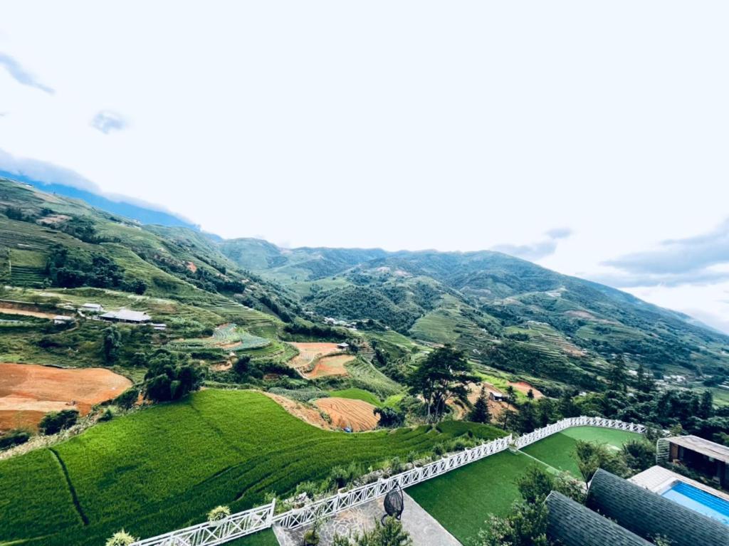 Sapa J&K Homestay and Swimming Pool