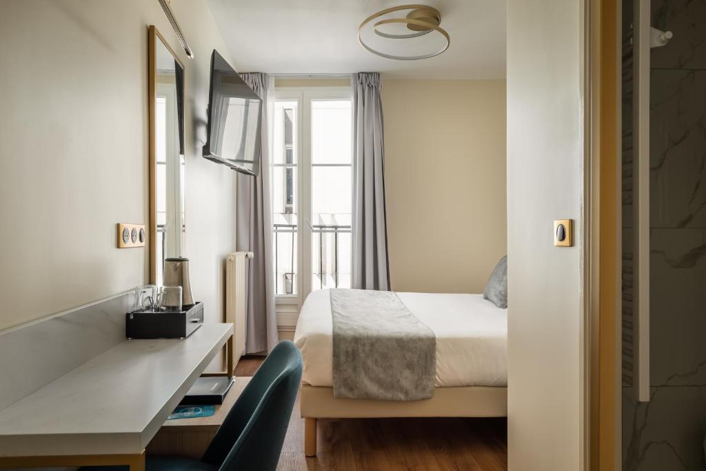 Hôtel Des Deux Avenues Room Type - Double Room