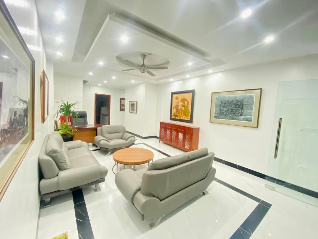 Lily Home - Confetti Apartment Nguyễn Công Trứ
