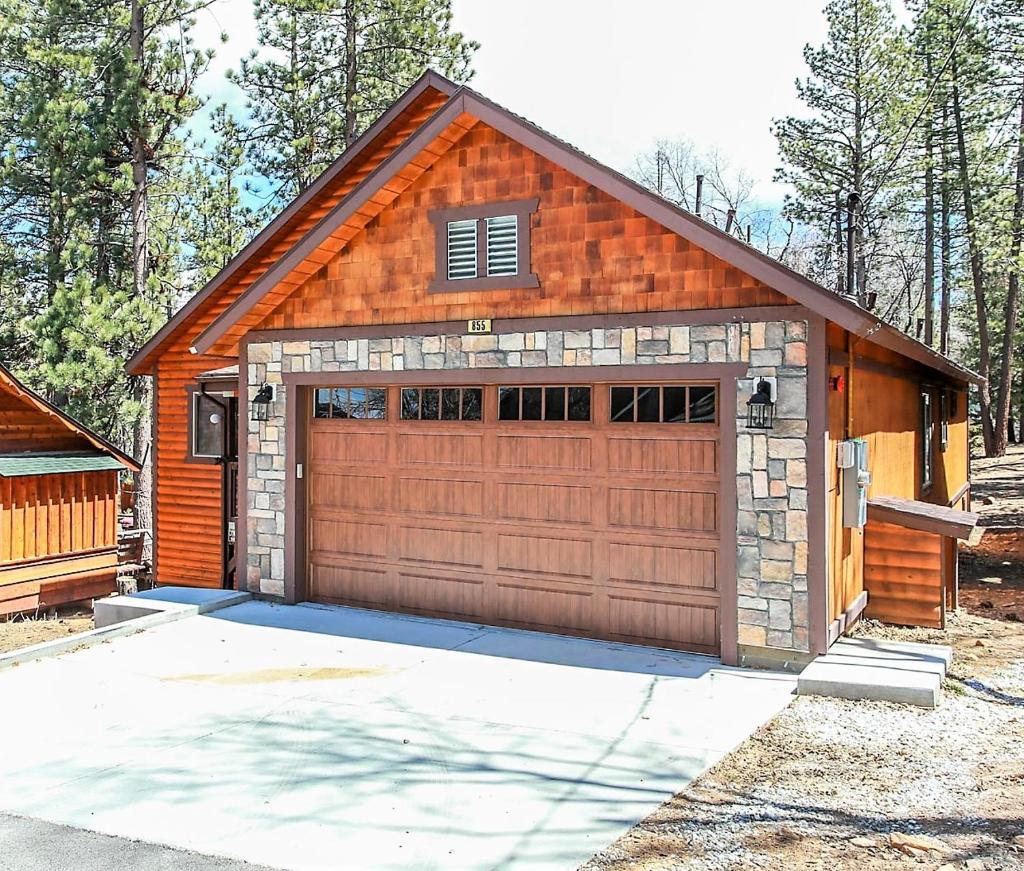 Alpine Chalet #1840 image