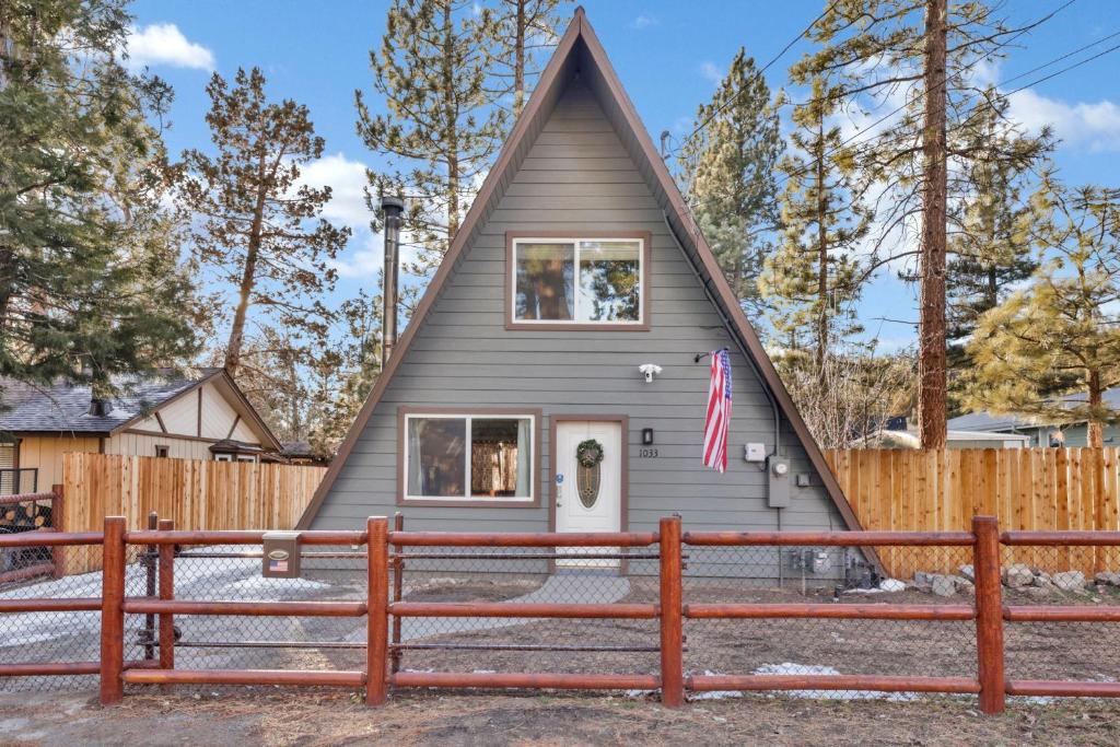 THE Pyramid IN BIG Bear #2124 image