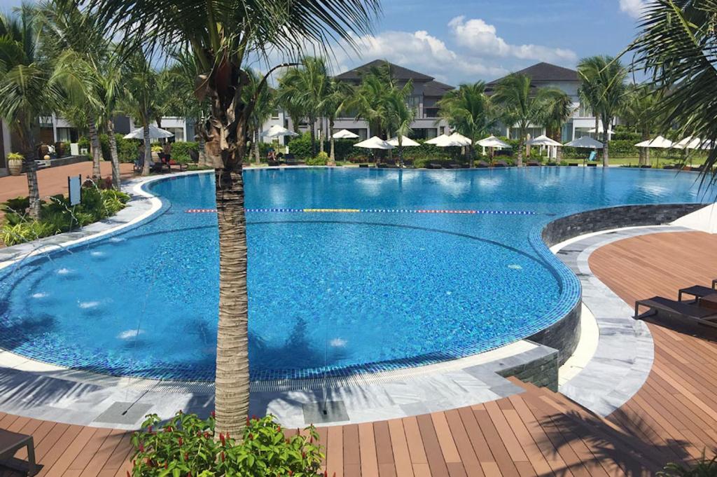 Kosmos Phu Quoc Apart Hotel