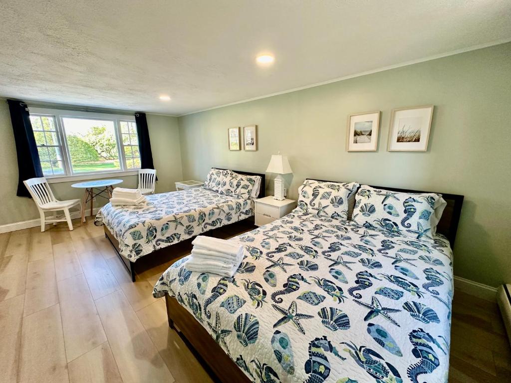 Sandy Neck Motel image