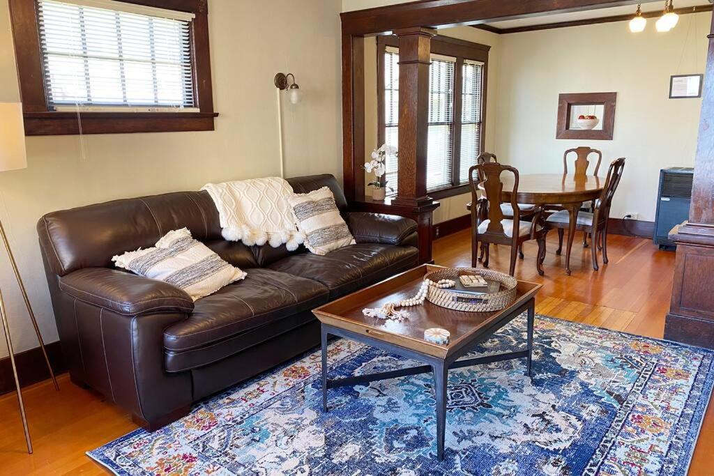 Historic Downtown Riverview Flat, No. 2 image