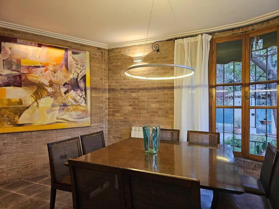 Espectacular casa en exclusivo barrio privado photo 3