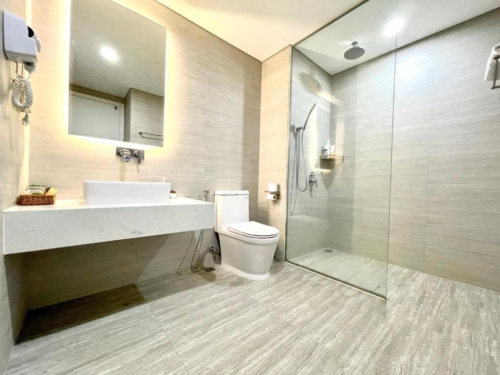 2005 Luxury Apt - Sunrise On The Ocean Ocean- Marina Suites