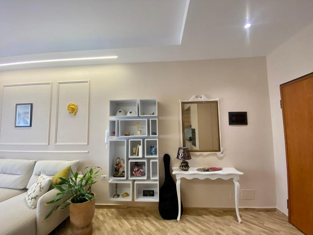George Luxury Apartment Vlore photo 4