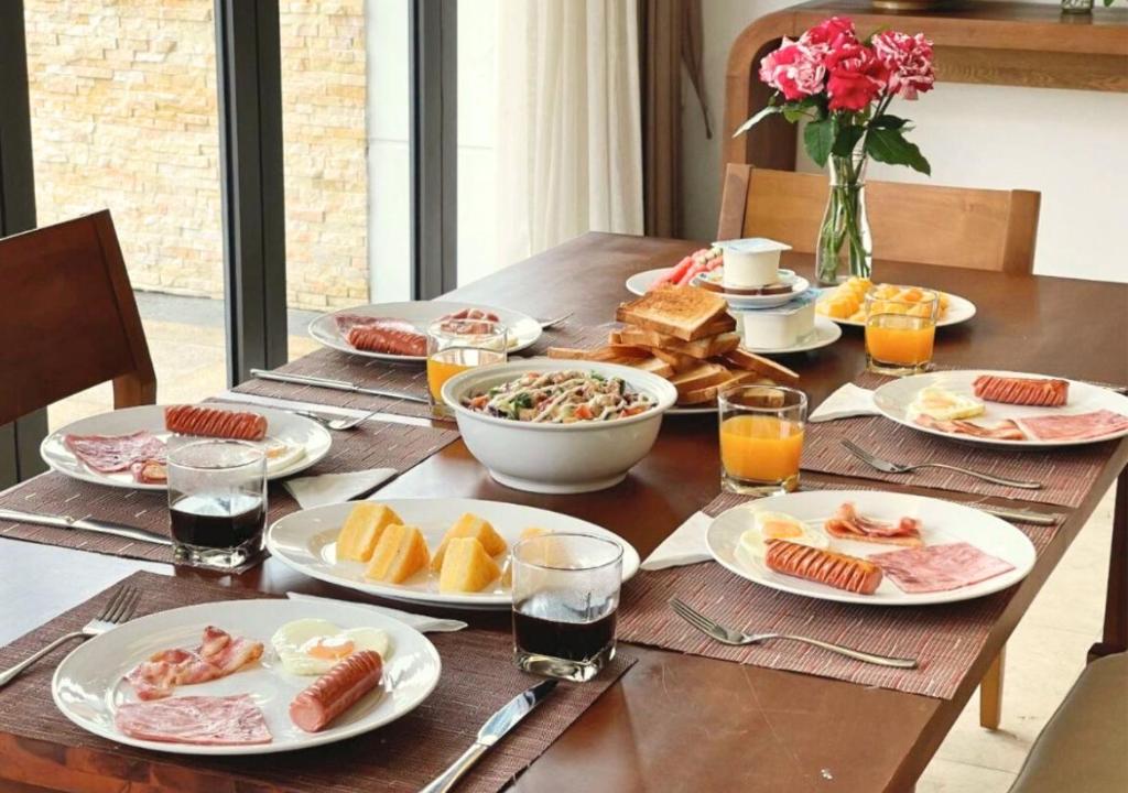 Dreamy Villas And Resort Along The Beach