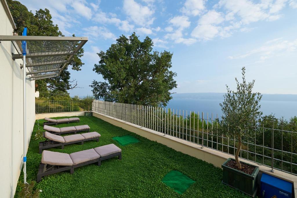 Villa Maranata-5 stars-pool-spa-gym-free parking-privacy photo 2