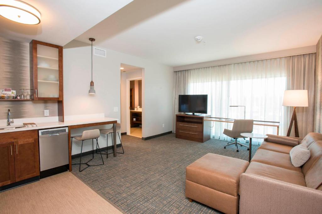 Residence Inn by Marriott Cincinnati Midtown/Rookwood image
