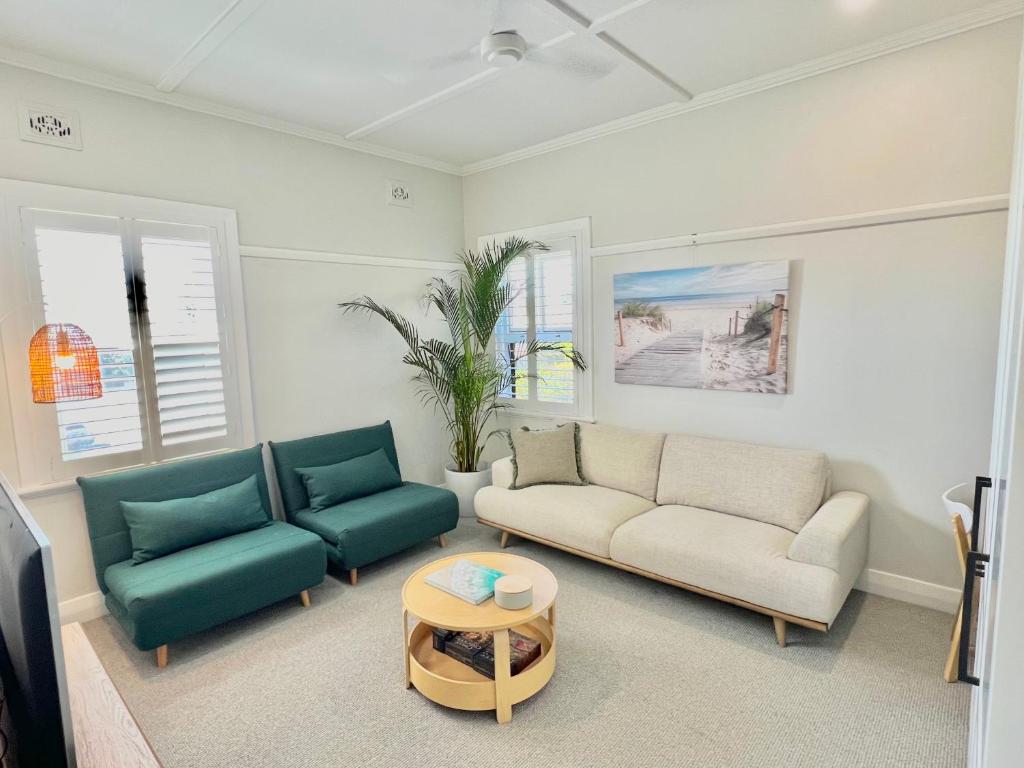 Newcastle's Beach-Side Retreat Merewether photo 4