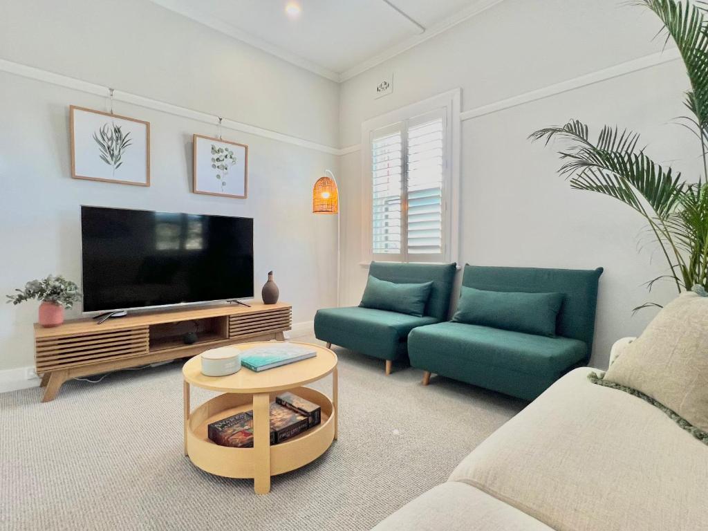 Newcastle's Beach-Side Retreat Merewether photo 3