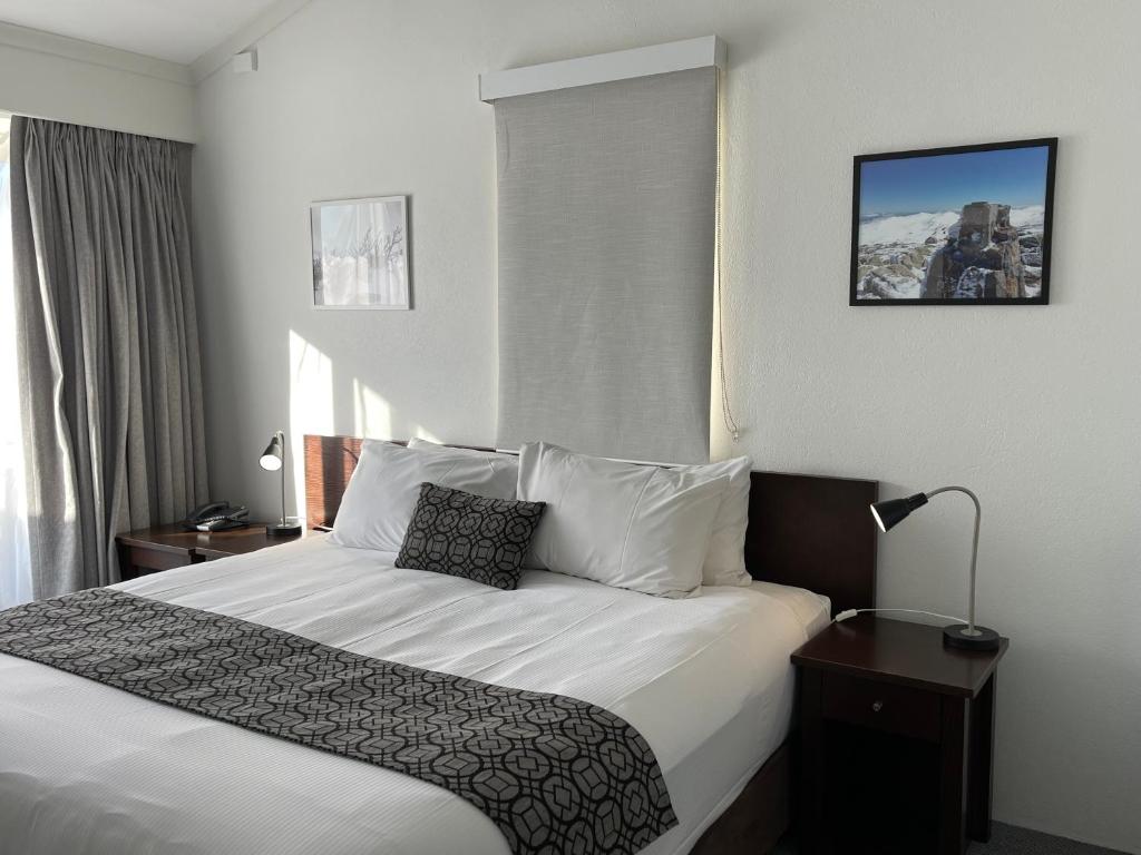 Horizons 424 Lake Jindabyne Waterfront 2 Bedroom Apartment photo 4