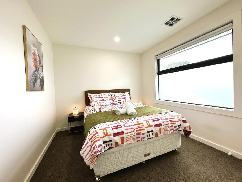Altona entire 3 bedrooms house photo 4