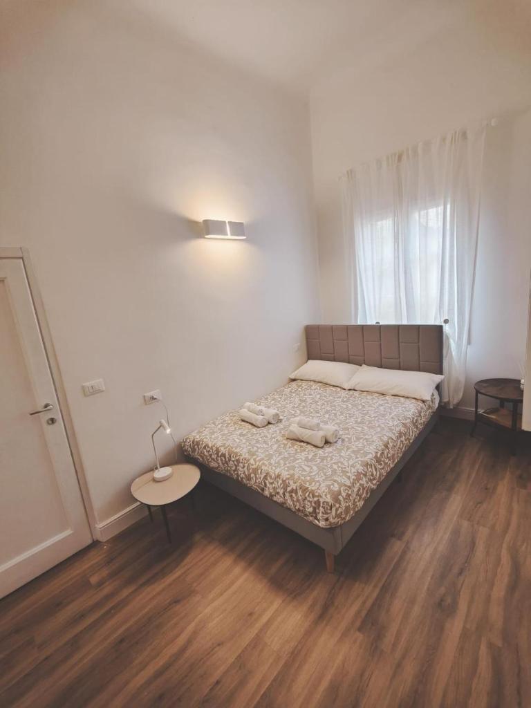 Amazing Florence Rooms - Tap to explore photos
