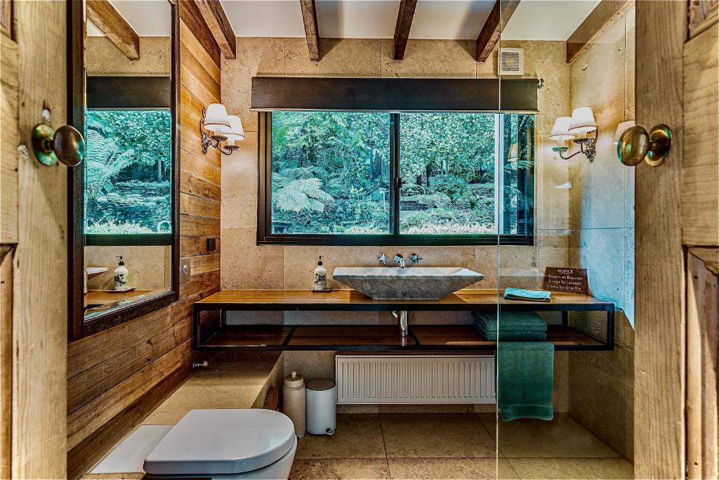 Whitelodge Retreat Sassafras, Mount Dandenong photo 1