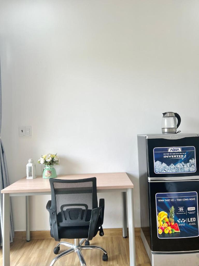 Vietnam Style & Quiet Room 3 near My Khe beach with large balcony