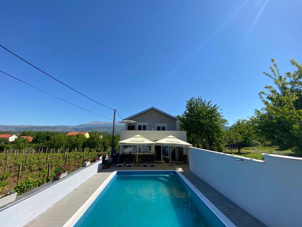 Villa Cabera photo 1
