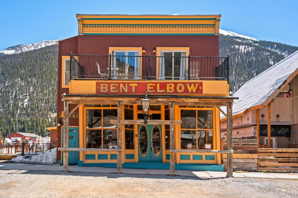The Bent Elbow Hotel image