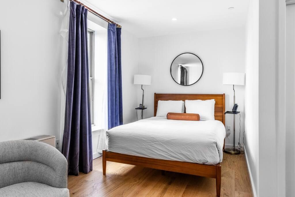 Historic BLDG, Coffee Shop, FAST Wi-Fi, Room # 207 image