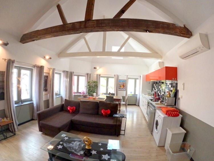 Appartements de Charme DADOU MONS BELGIUM photo 3