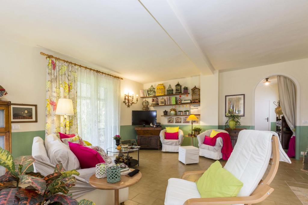 Villa Monserrato - Goelba photo 3