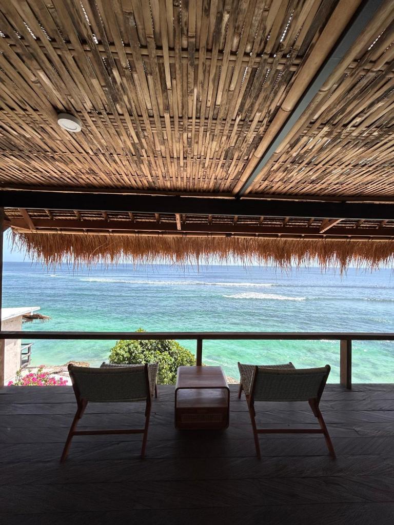 Rock 'n Reef Hotel - Tap to explore photos